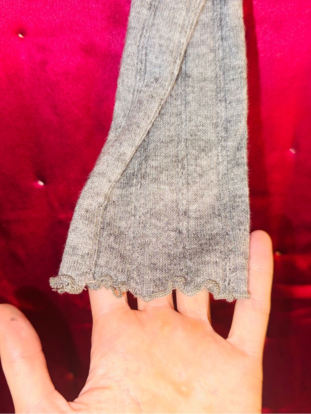 👑 Size Xsmall gaze Light Gray Ribbed Tie-Front Crop Top - Picture 5 of 10